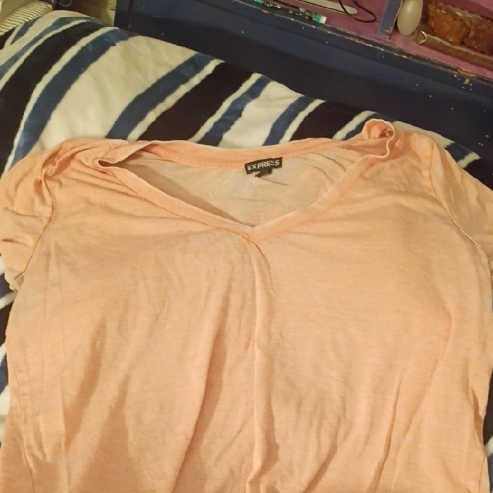 Express Light Peach V-Neck Tee